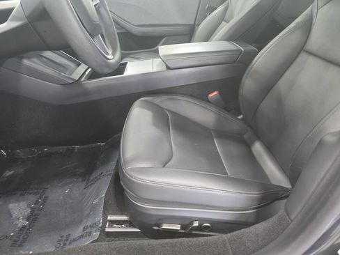 Used 2024 Tesla Model 3 Standard Range RWD image 22