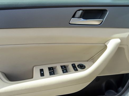 Used 2019 Hyundai Sonata SEL FWD image 14