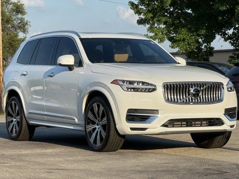 Used 2021 Volvo XC90 T8 Inscription w/ Protection Package Premier image 8