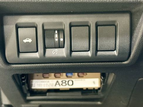 Used 2020 Subaru Legacy Premium AWD/4WD image 12