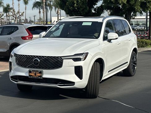 New 2026 Volvo XC90 B6 Plus w/ Protection Package Premier image 6