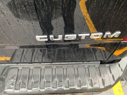Used 2019 Chevrolet Silverado 1500 Custom w/ Custom Convenience Package RWD image 7