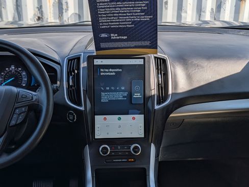 Certified 2024 Ford Edge SE image 18