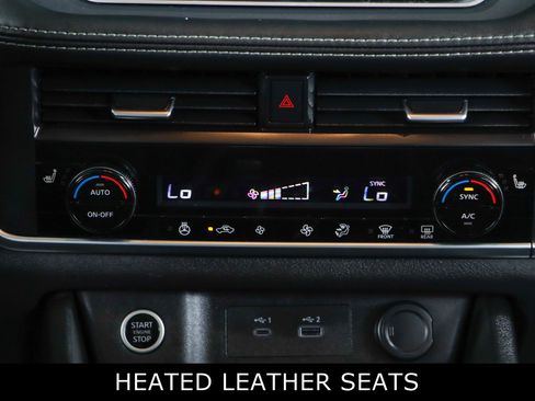 Used 2023 Nissan Rogue SV w/ SV Premium B Package FWD image 20
