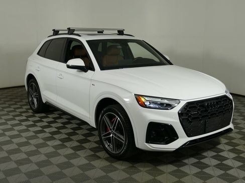 Used 2025 Audi Q5 e Premium Plus w/ Premium Plus Package AWD/4WD image 1