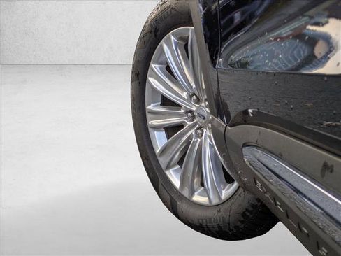 Used 2021 Ford Explorer Limited w/ Hybrid Equipment Group 310A image 10