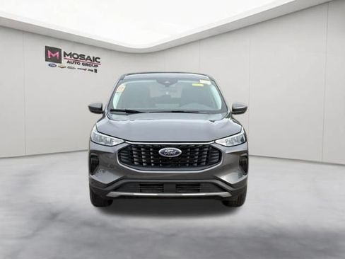Used 2023 Ford Escape Active w/ Tech Pack #2 AWD/4WD image 3