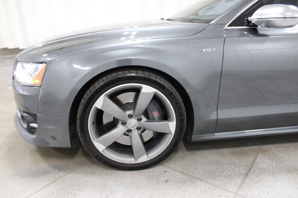 Used 2015 Audi S8 w/ S8 Driver Assistance Package AWD/4WD image 14