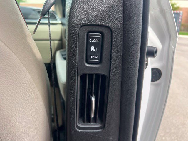 Used 2024 Honda Odyssey Elite image 14