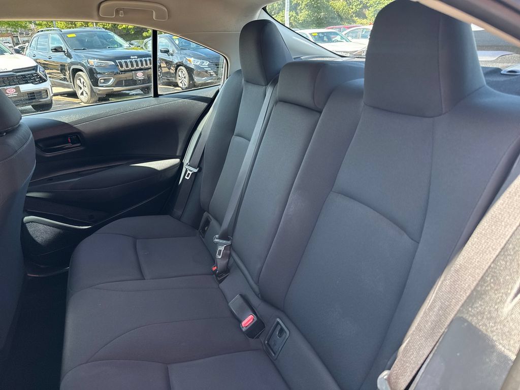 Used 2024 Toyota Corolla LE FWD image 36