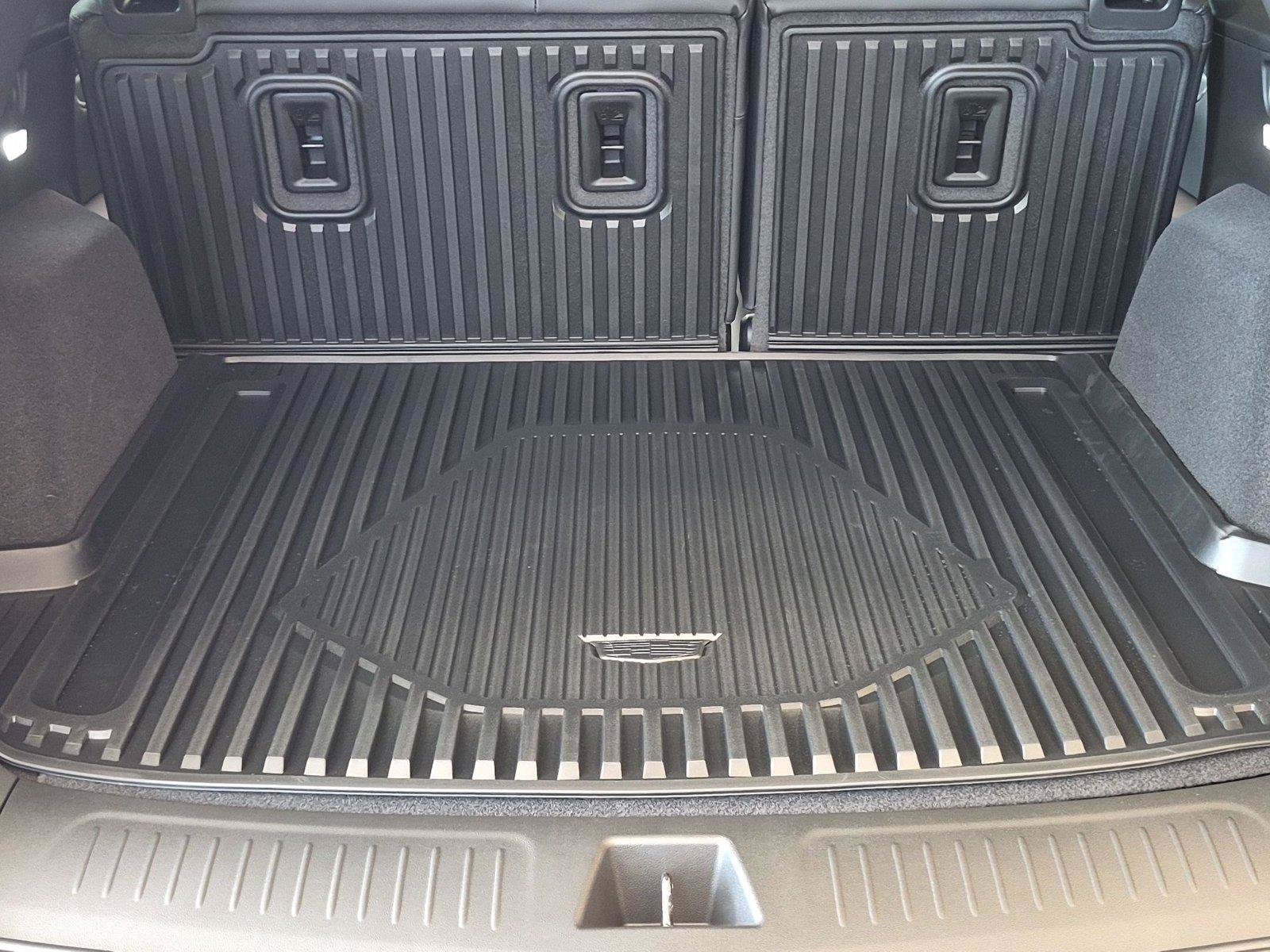 New 2026 Cadillac XT5 Luxury w/ LPO, Floor Liner Package FWD image 18