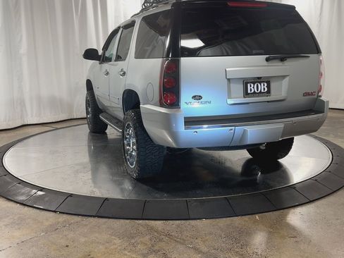 Used 2013 GMC Yukon Denali image 8