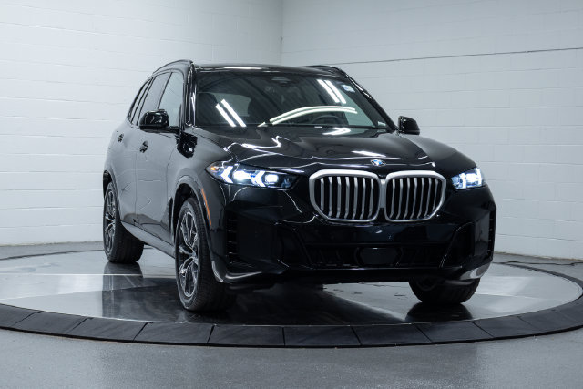 Used 2026 BMW X5 xDrive40i AWD/4WD image 4