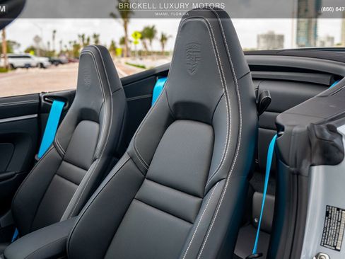 Used 2025 Porsche 911 Carrera RWD image 7