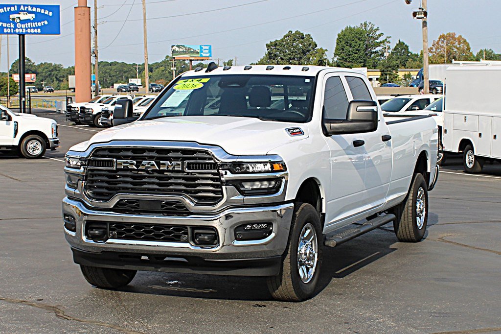 Used 2026 RAM 2500 Tradesman AWD/4WD image 2