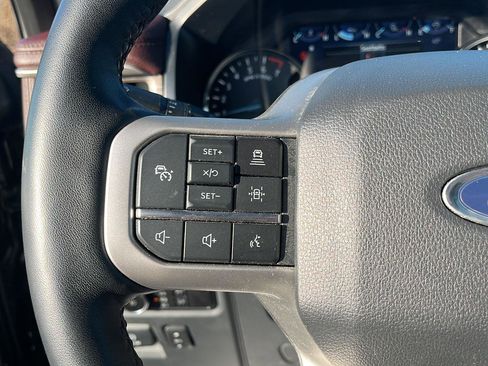 Used 2023 Ford Expedition Limited image 15