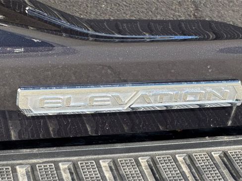 Used 2025 GMC Sierra 1500 Elevation image 25