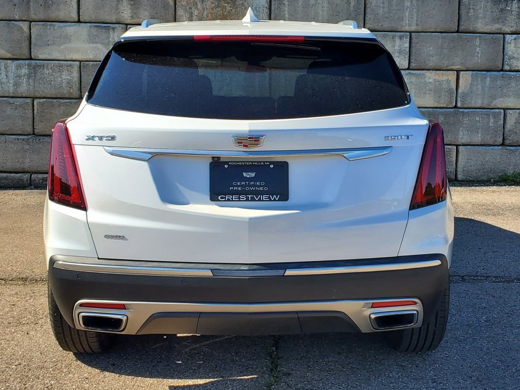 Certified 2023 Cadillac XT5 Premium Luxury w/ LPO, Floor Liner Package AWD/4WD image 4