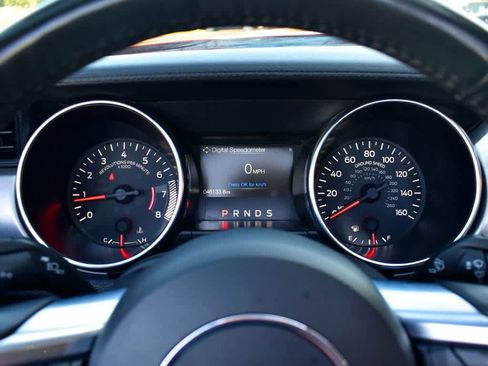 Used 2022 Ford Mustang Premium image 9