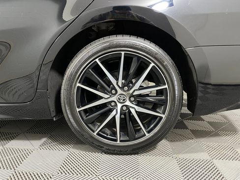 Used 2024 Toyota Camry SE image 18