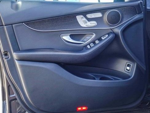 Certified 2022 Mercedes-Benz GLC 300 image 20