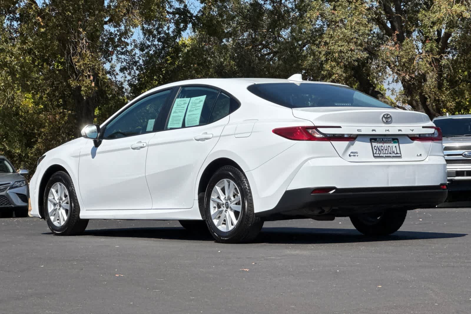 Used 2025 Toyota Camry LE AWD/4WD image 6