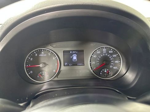 Used 2023 Kia Seltos LX image 17