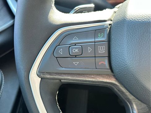 New 2025 Jeep Grand Cherokee L Limited w/ Black Appearance Package image 28