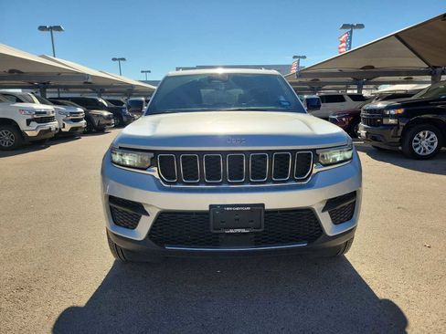 Used 2024 Jeep Grand Cherokee Laredo X w/ Luxury Tech Group I image 6