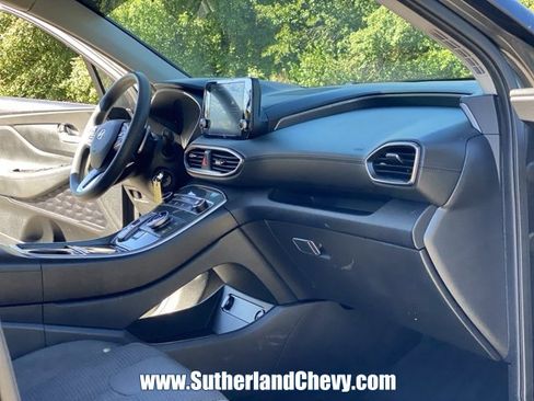 Used 2021 Hyundai Santa Fe SE image 16