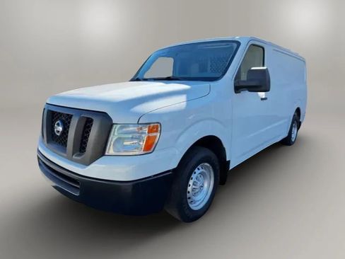 Used 2018 Nissan NV 2500 SV RWD image 2