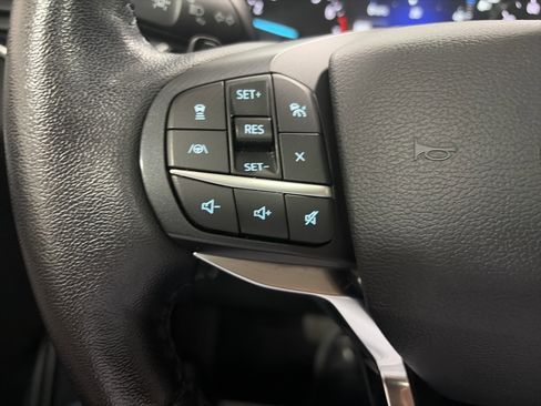 Used 2020 Ford Explorer Limited image 16