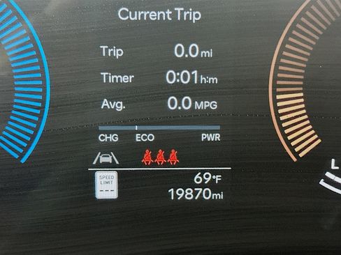 Used 2025 Hyundai Tucson Blue image 19