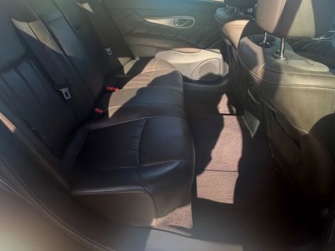 Used 2016 INFINITI Q70 L 3.7 w/ Deluxe Touring Package image 17