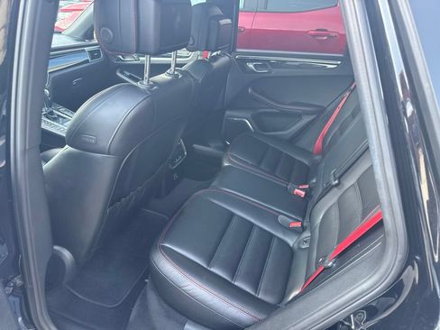Used 2017 Porsche Macan GTS AWD/4WD image 9