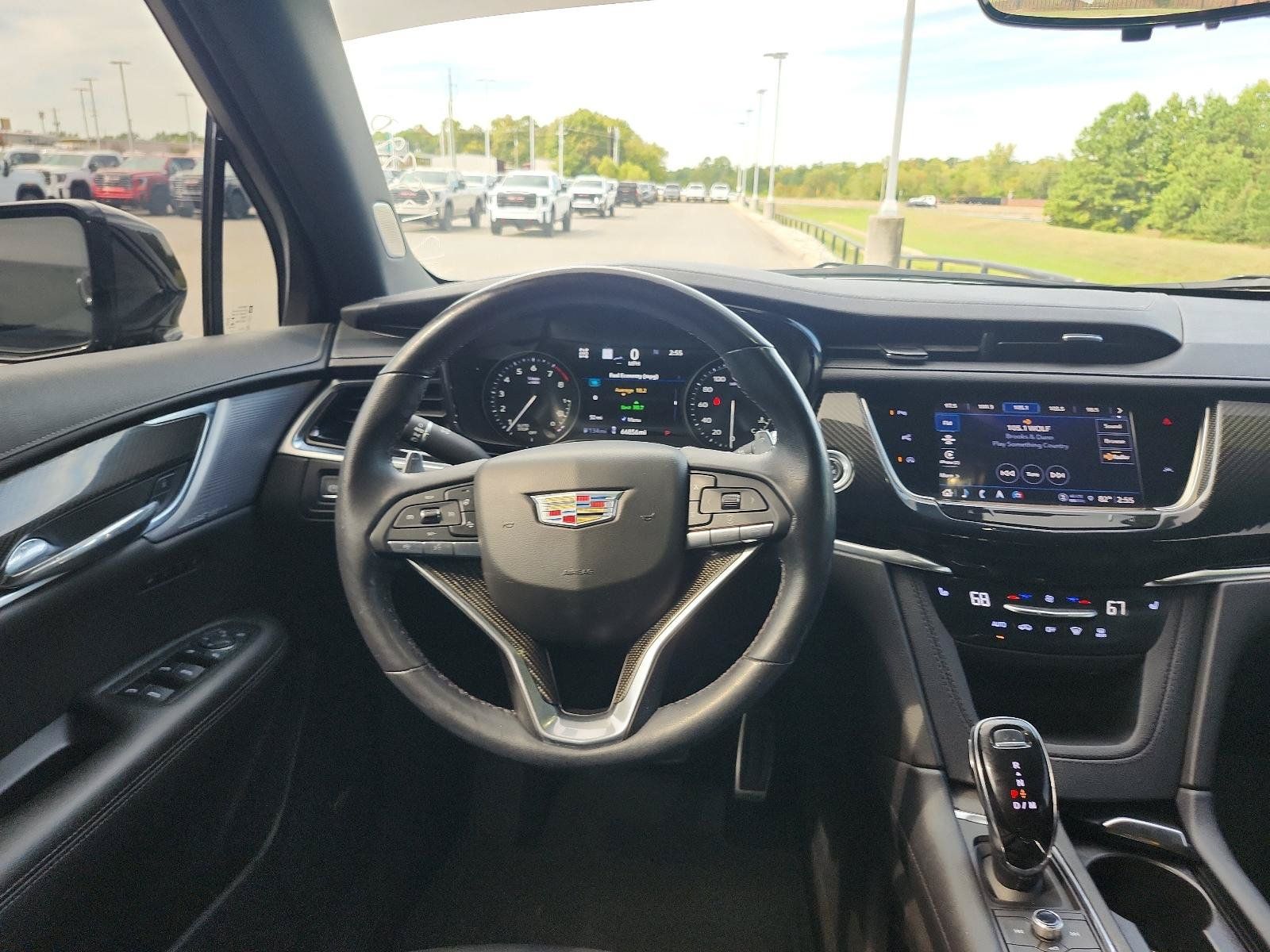 Used 2022 Cadillac XT6 Sport w/ Technology Package AWD/4WD image 15