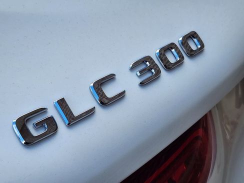 Certified 2021 Mercedes-Benz GLC 300 GLC 300 image 11