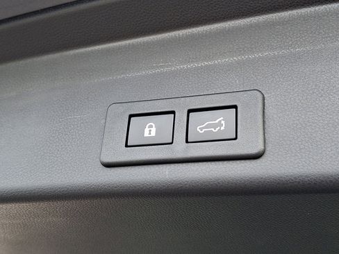 Certified 2025 Subaru Ascent Premium w/ Popular Package #1 image 30