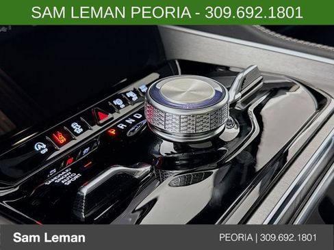 New 2026 Jeep Grand Wagoneer L Limited AWD/4WD image 17