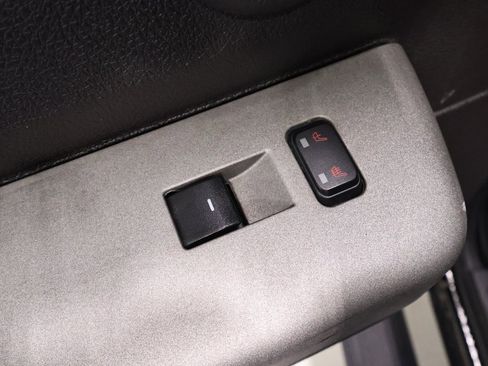 Used 2016 Ford F350 Lariat image 16