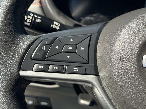 Used 2023 Nissan Kicks SR w/ Exterior Package image 27