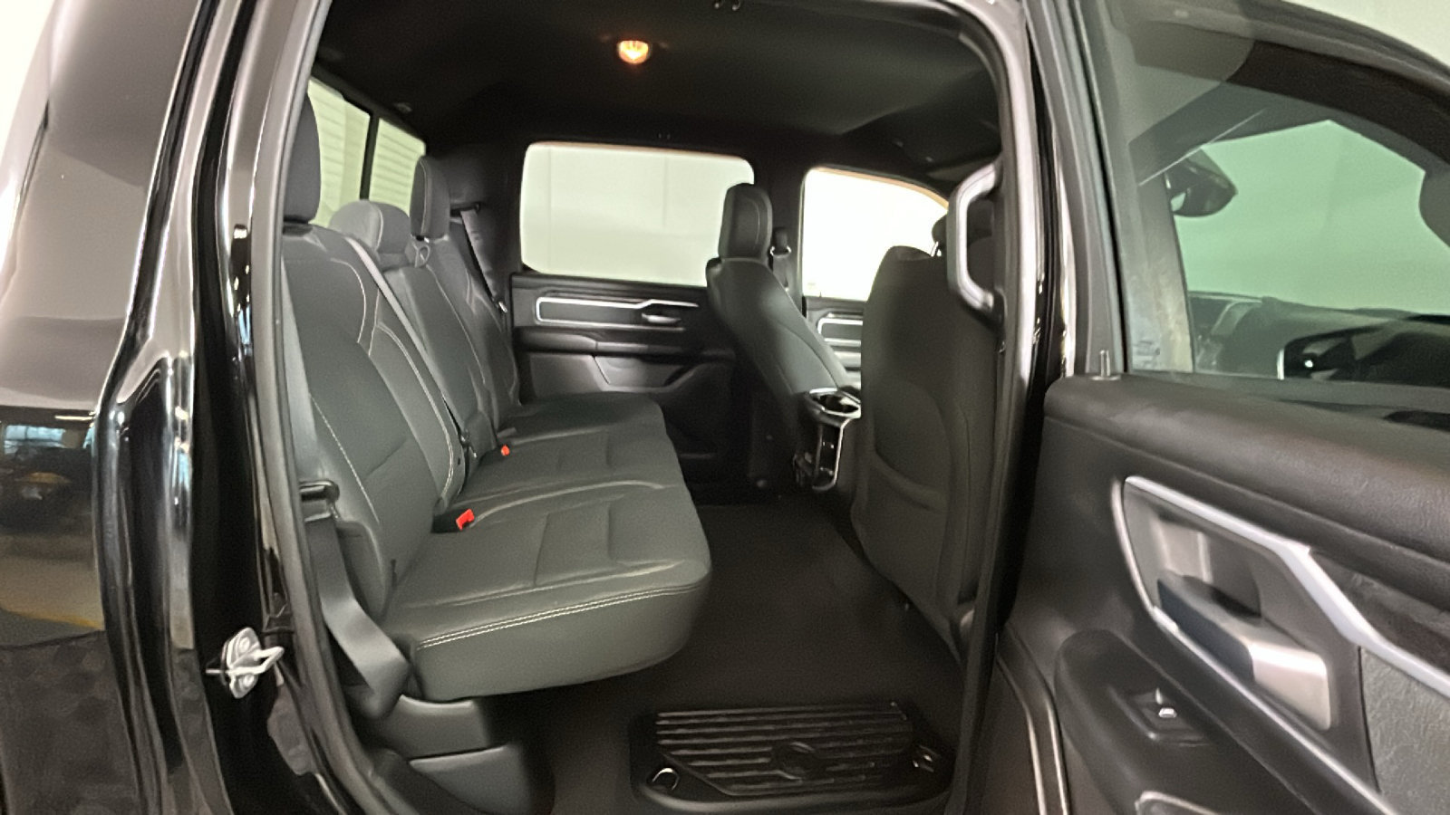 Used 2021 RAM 1500 Big Horn AWD/4WD image 35