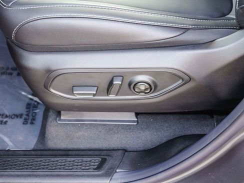 New 2025 Jeep Grand Cherokee Limited w/ Black Appearance Package image 23