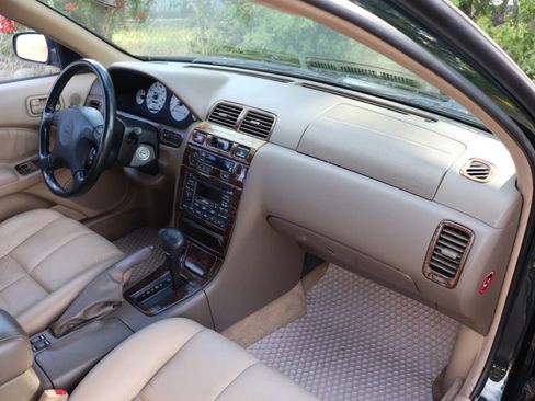 Used 1997 Nissan Maxima GXE FWD image 16