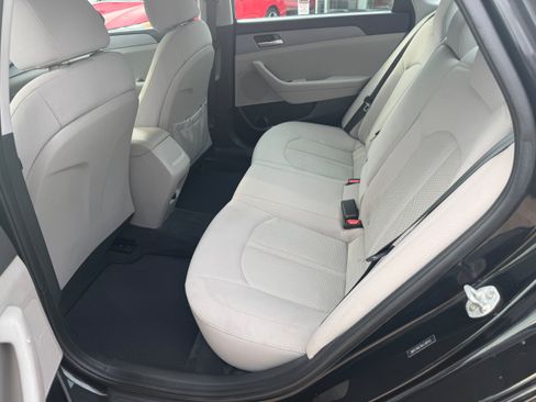 Used 2019 Hyundai Sonata SE FWD image 6