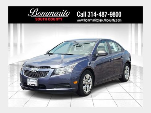 Used 2014 Chevrolet Cruze LS FWD image 1