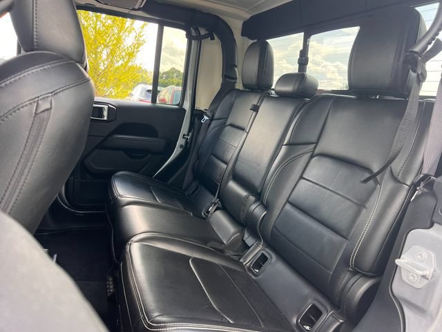 Used 2020 Jeep Gladiator Overland AWD/4WD image 19