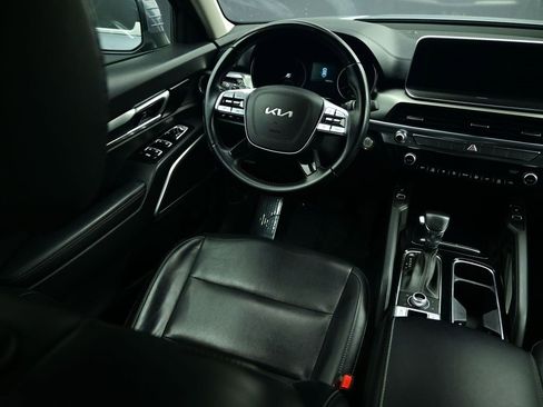 Certified 2022 Kia Telluride S image 15