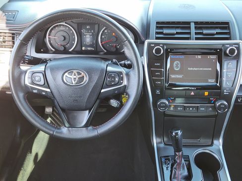 Used 2017 Toyota Camry LE image 27