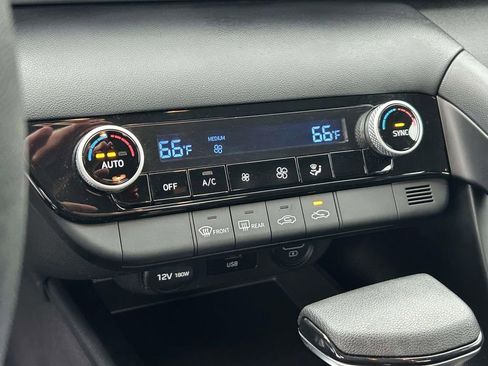 Used 2022 Hyundai Elantra SEL w/ Cargo Package image 24